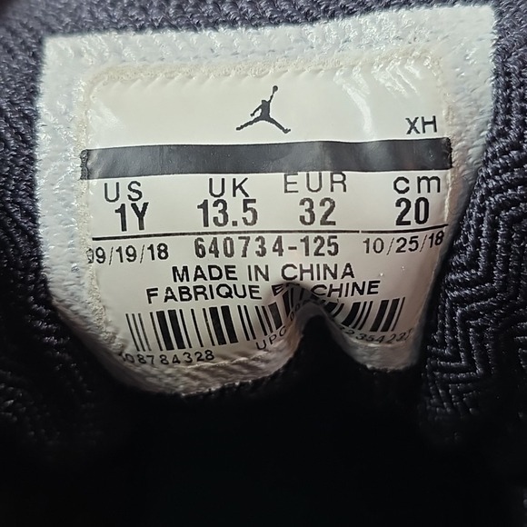 Air‎ Jordan 1 Mid Retro Size 4.5Y - Picture 8 of 8